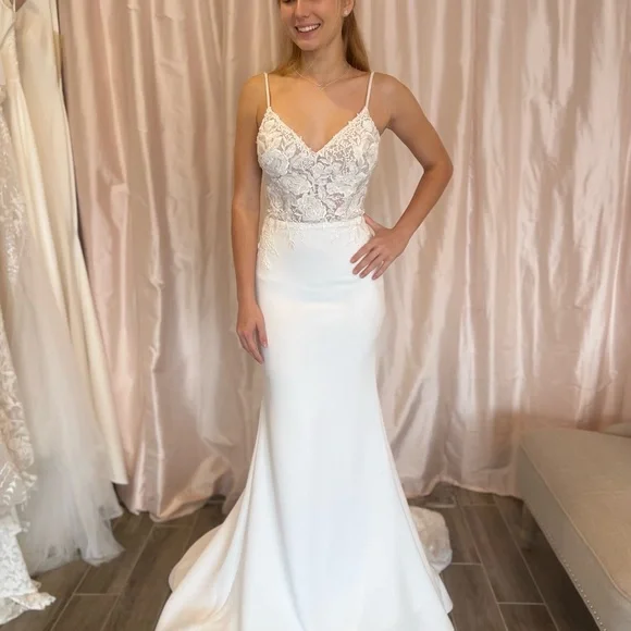Mon Cheri | Dresses | Crepe And Lace Fitted Wedding Gown | Poshmark